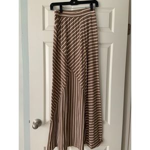 Maxi skirt